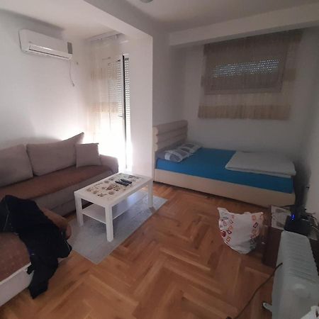 Apartment Luka Podgorica Ngoại thất bức ảnh