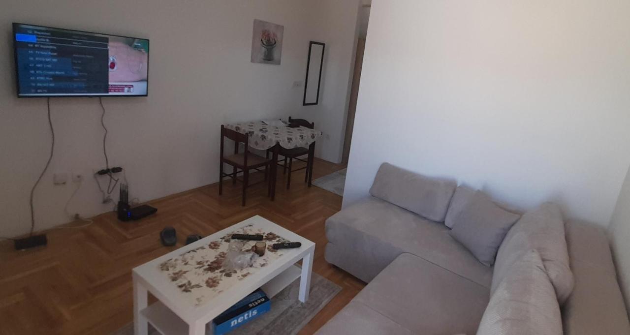 Apartment Luka Podgorica Ngoại thất bức ảnh