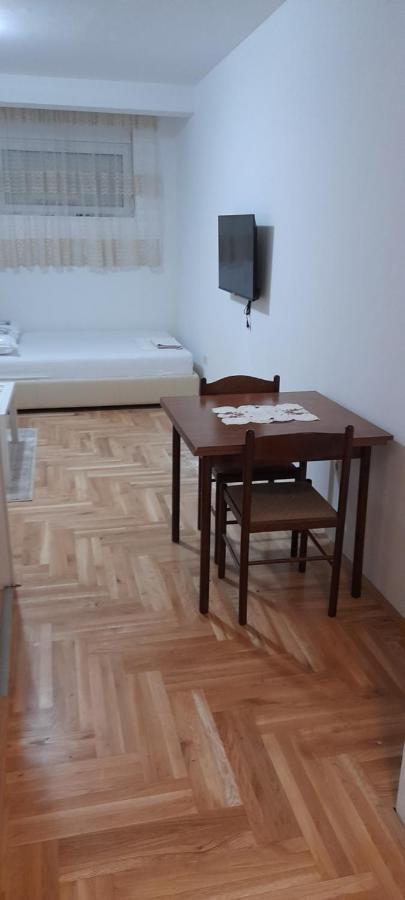 Apartment Luka Podgorica Ngoại thất bức ảnh