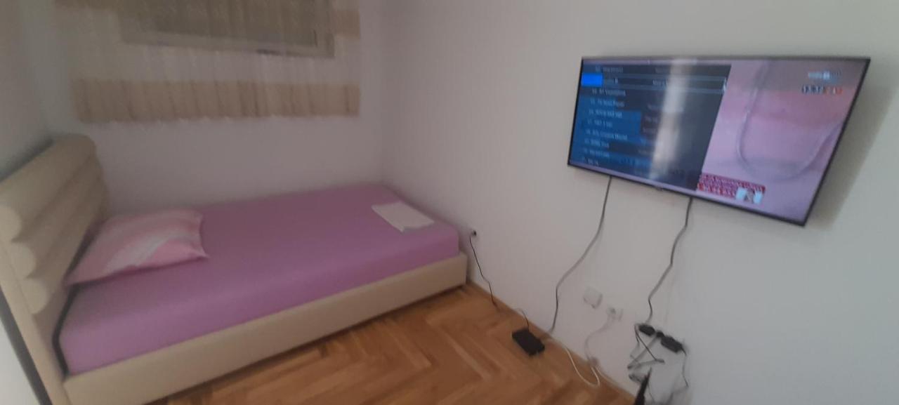 Apartment Luka Podgorica Ngoại thất bức ảnh