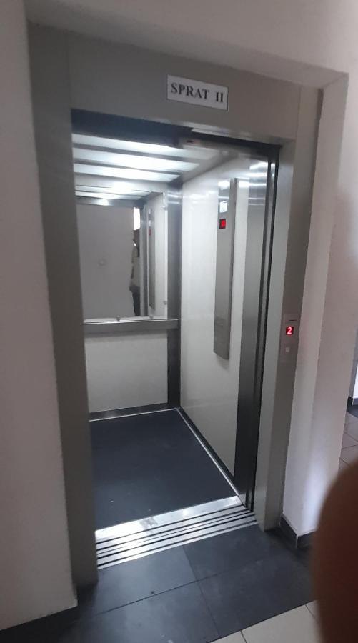 Apartment Luka Podgorica Ngoại thất bức ảnh